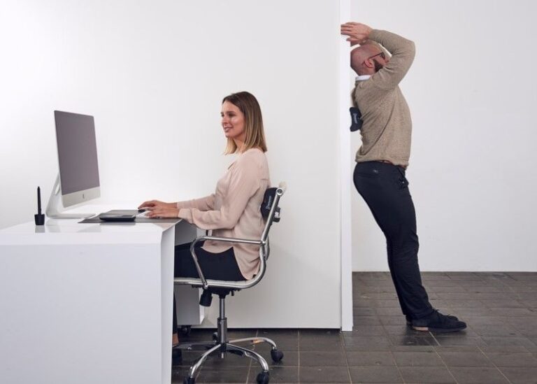 Model Auf Der Arbeit Backpress®